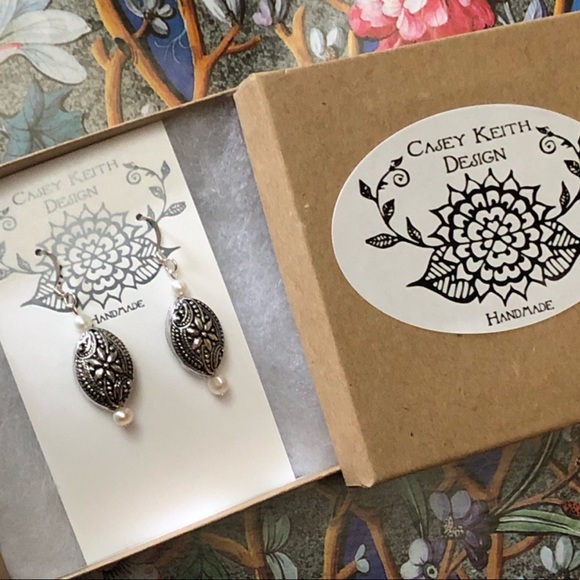 Floral Silver & Pearl Earrings - Picture 3 of 8